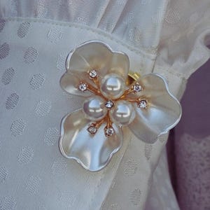 White Floral Faux Pearl Button Covers: Rhinestone Wedding Jewelry 2PCS