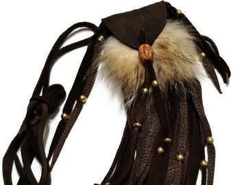 Badger fur neck bag/necklace/brown deerskin/medicine bag/neck pouch/crystal pouch/necklace