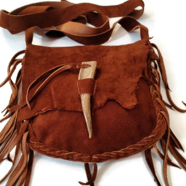 Cross body/shoulder bag/possibles bag/tobacco deer skin/suede out/antler tip closure/fringe/hunting/black powder/rendezvous