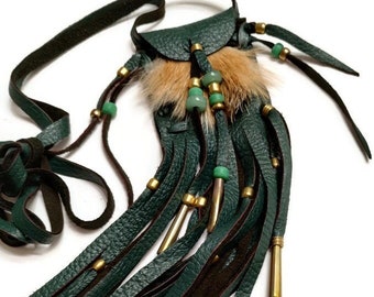 Fox fur neck bag/suede out/necklace/green deerskin/medicine bag/neck pouch/crystal pouch/necklace