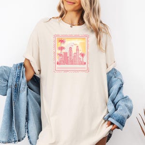 Camiseta unissex LA Postage Stamp, camiseta vintage Los Angeles, camisa retrô Califórnia, blusa gráfica desgastada, camiseta de algodão macio, presente hipster