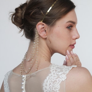 Bridal Crystal Chain Halo Headpiece, Delicate Drape Chains on Metal Band, Elegant Wedding Hair Jewelry, Minimalist Veil Alternative