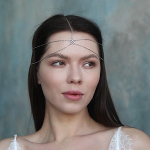 Dubbele ketting voorhoofdsieraden met hartbedel, sierlijke hoofdketting voor vrouwen, zendspoel bohofestival, romantisch bruidshaaraccessoire