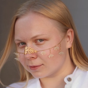 Boho Face Chain with Flowers, Nose Triangle Chain from Ear to Ear, Dainty Festival Head Jewelry, Statement Bohemian Face Accessory