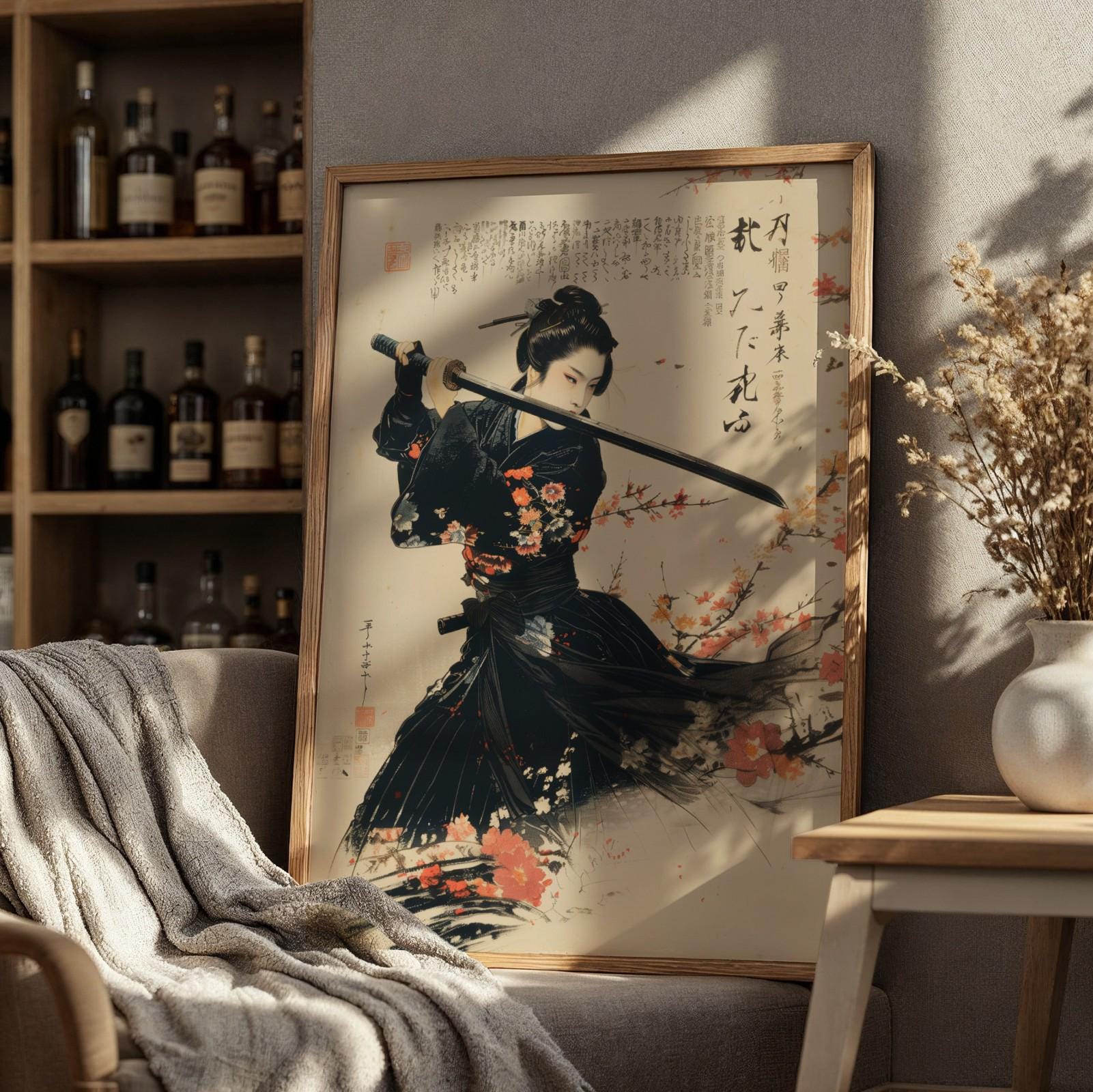 女性侍の壁掛けアート 日本の女武芸者 刀 戦士プリント 黒の着物 花柄
