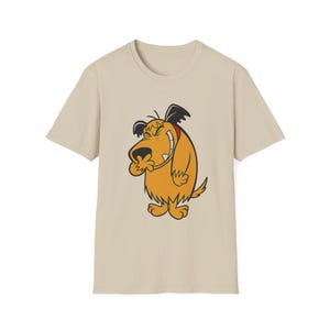Retro Muttley Graphic Tee: Laughing Cartoon Dog, 90s Nostalgia