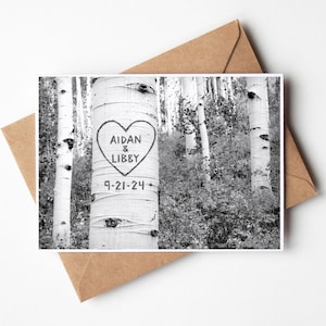 Carte personnalisée tremble, noms personnalisés sur l'arbre, carte de couple, cadeau de mariage dans les bois, carte de 5e anniversaire, carte d'anniversaire en bois