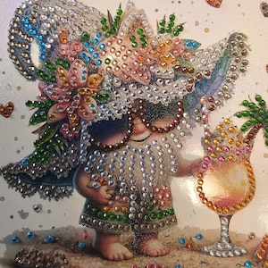 Cartão de felicitações em branco com gnomo peculiar em comemoração ao feriado da Diamond Art - vários designs