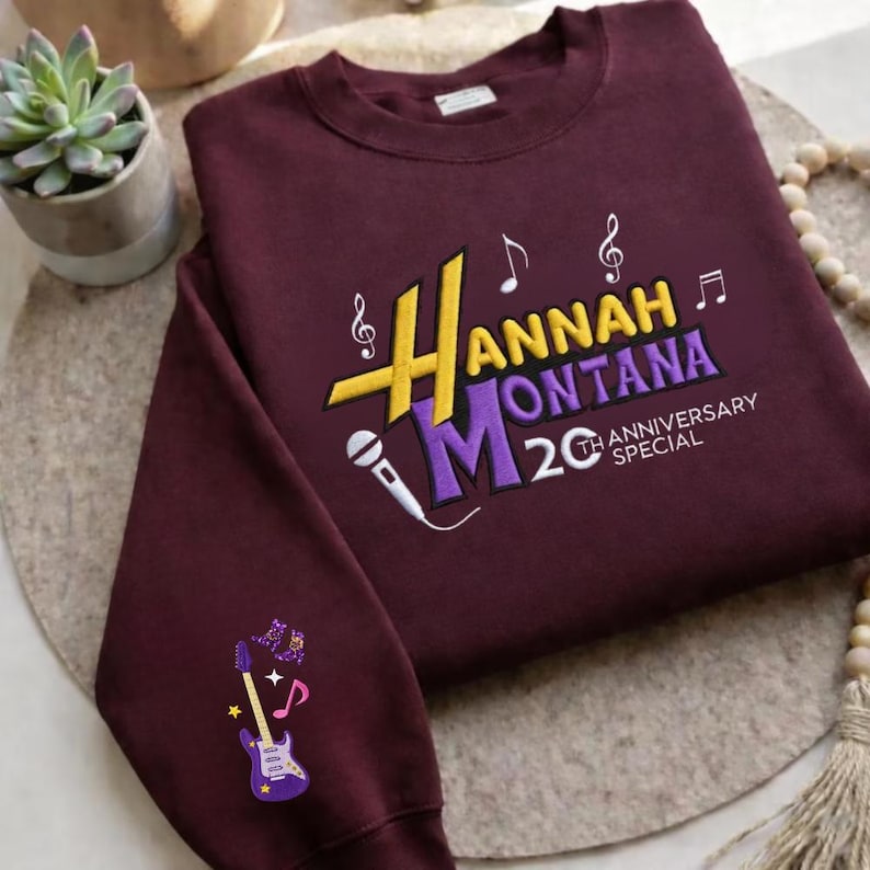 Hannah Montana 20th Anniversary Embroidered Sweatshirt, Disney Channel Fans Shirt, Magic Kingdom Tee, Disneyland Family Trip Gift afbeelding 3