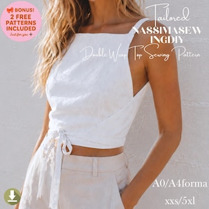 Può includere: Viene mostrato un modello di cucito per top bianco a doppio avvolgimento. Il top ha uno scollo quadrato e lacci in vita. Il testo sull'immagine dice "Tailored NASSIMASEW INGDY Double Wrap Top Sewing Pattern" e "BONUS! 2 FREE PATTERNS INCLUDED".