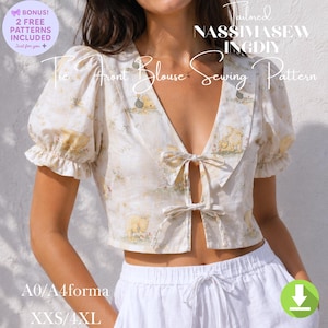 Puede incluir: Patrón de costura de blusa con lazo frontal, color crema con estampado de osos amarillos. La blusa tiene cuello en V y mangas cortas con volantes. Incluye el texto "Tailored NASSIMASEWINGDIY" y "Tie Front Blouse Sewing Pattern". Tallas disponibles: XXS/4XL.