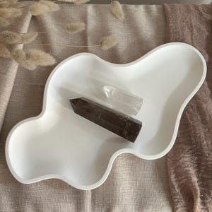 Clouds Tablett | Organisches Design-Tablett in Wolkenform | Handgemachte Ablage für Schmuck & Deko | Modernes Interior Unikat | Wavy Tray