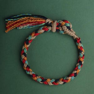 Tybetańska bransoletka na szczęście, ręcznie robiona – tkana bransoletka przyjaźni – amulet na szczęście – regulowana bransoletka ze sznurka plecionego