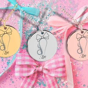 Colar Coquette com o Zodíaco do Leão | Presente Gravável de Leão | Delicado Pingente de Leão e Cartão com Mensagem | Joias Astrológicas Femininas e Doces para Qualquer Ocasião