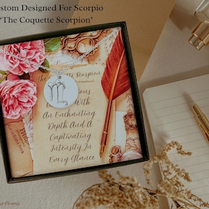 Coquette Schorpioen sterrenbeeld ketting | Graveerbaar cadeau Schorpioen | Sierlijke schorpioenbedel en berichtkaart | Vrouwelijke astrologie-sieraden voor haar
