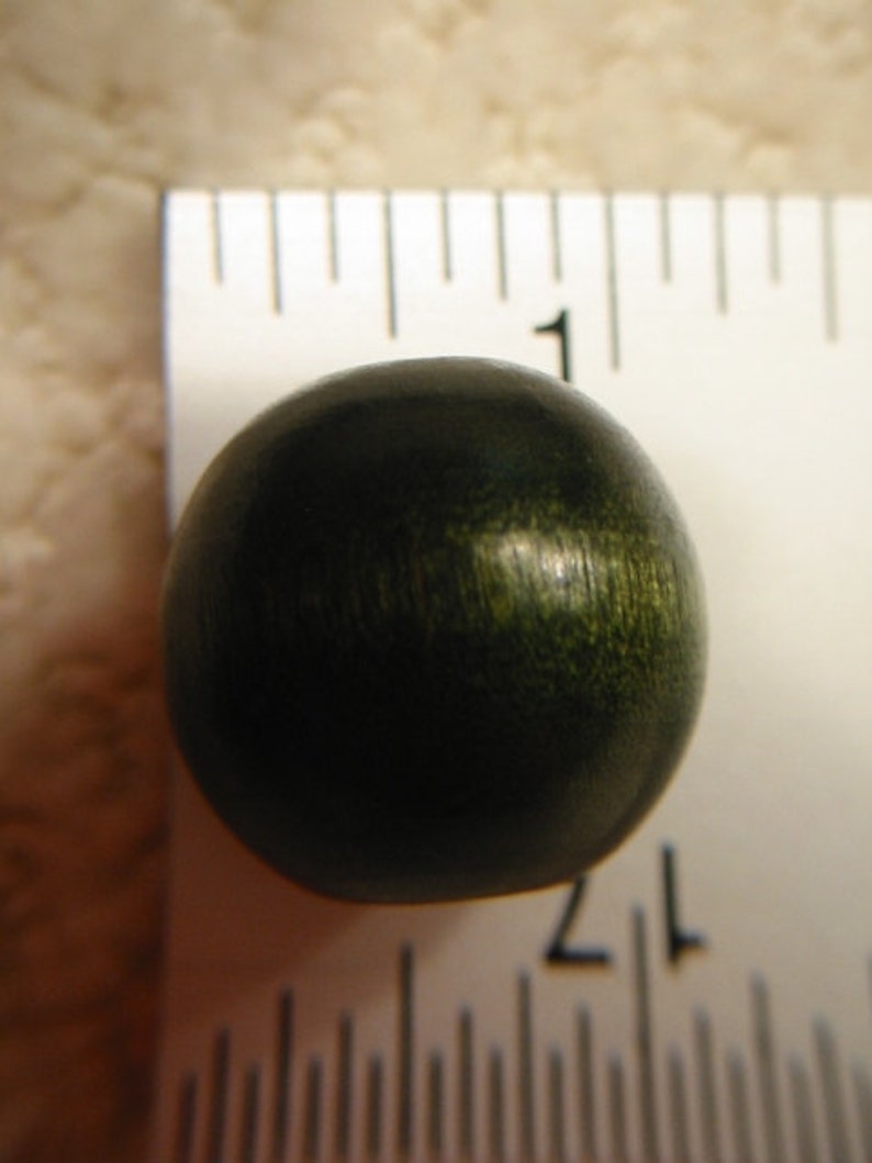 round green wooden beads from the 1970/'s lot of thirty-two 1 excellent new condition 25 mm