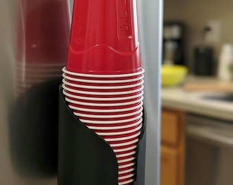Magnetic Disposable Cup Holder – Fridge-Mount Organizer for Standard Party Cups