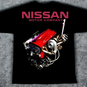 Maglietta oversize Nissan 100% cotone - SPEDIZIONE GRATUITA - Massima qualità - Con scatola regalo e adesivi!