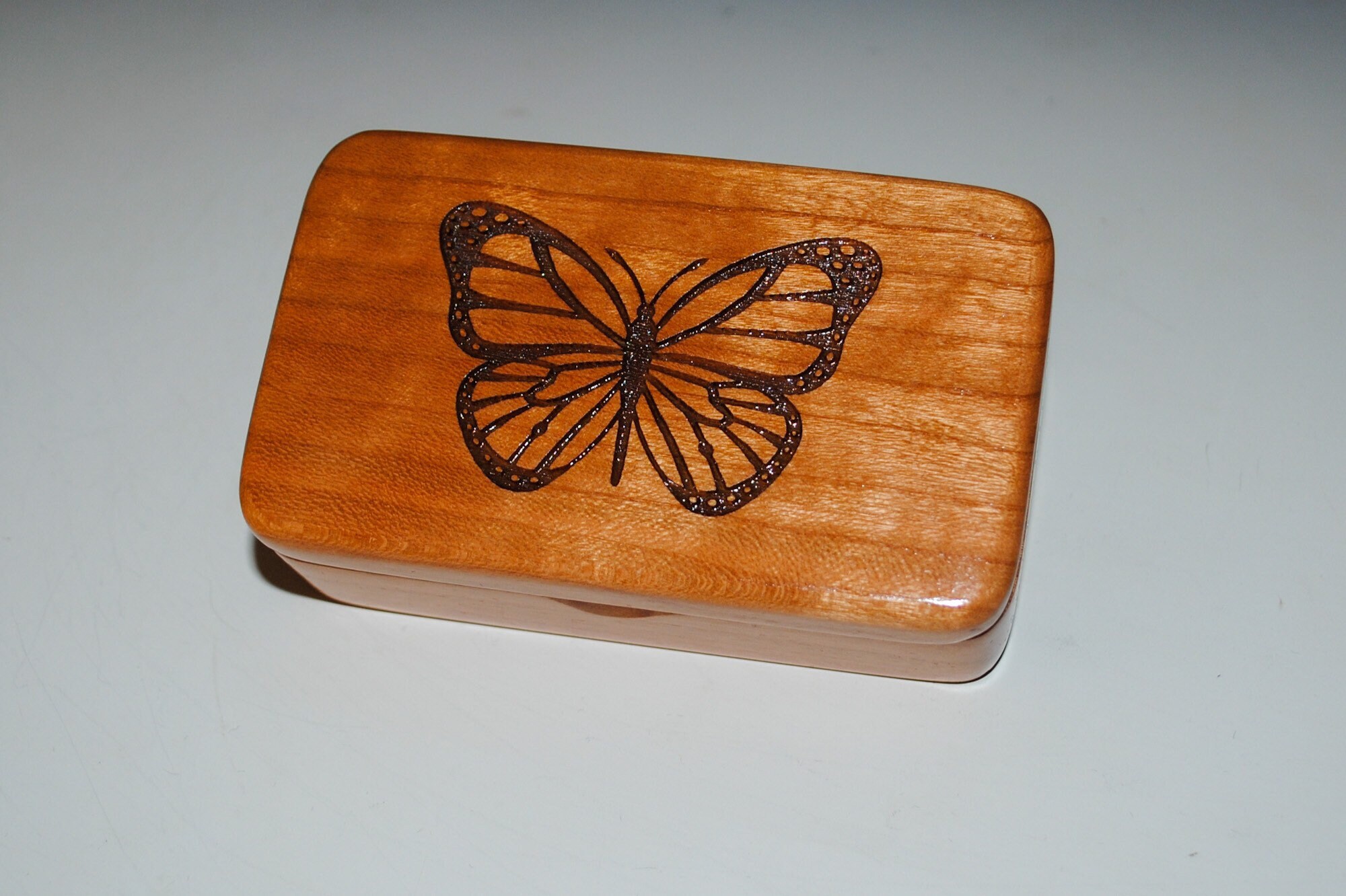 DIY Flutterbox I Explosion Butterfly Box 