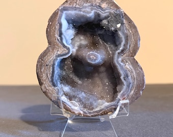 Dugway Geode with Sparkly Druzy - Eye Formation - Green Fluorescence - FREE Stand