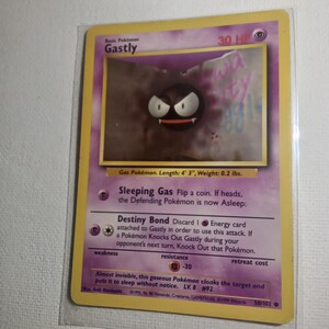 Gastly (50/102) Carta Pokémon antigua: – Colección básica 1999 - Casi nueva