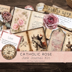 Puede incluir: Un kit de diario digital con temática de Rosa Católica. La imagen presenta efímeras de estilo vintage, incluyendo libros abiertos, etiquetas y rótulos con citas religiosas y detalles florales. También se incluye un reloj y rosas.