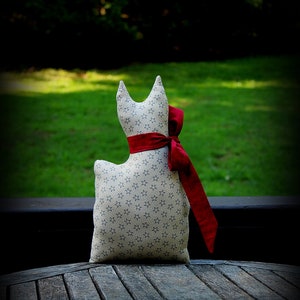 Patriotic Cat Pillow, Patriotic Pillow, Patriotic Decor, Red Cream Pillow, Cat Doll, 4th July Decor, Stars, American Decor, Shelf Sitter