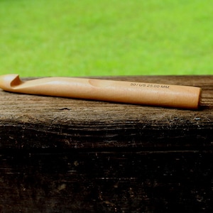 Giant Crochet Hook, Size 50 US 25 00 mm, Wood Crochet Hook, 10 Inches Long, Crochet Hook, Crochet Needle, Jumbo Crochet Hook, Large Crochet