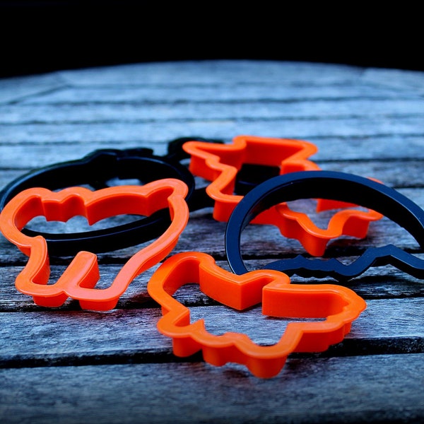 Halloween Cookie, Cookie Cutters, 6 Piece Set, Plastic Cutters, Spooky Cookie, Witch Cookie Cutter, Cat Cookie Cutter, Holiday Cutters, Bat