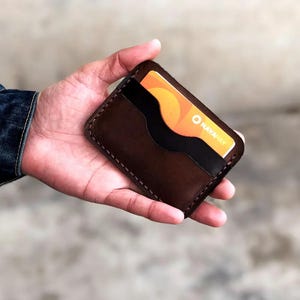 Tarjetero de cuero, billetera grabada personalizada, billetera delgada de cuero para hombre, tarjetero elegante, regalo para hombre, billetera personalizada para papá