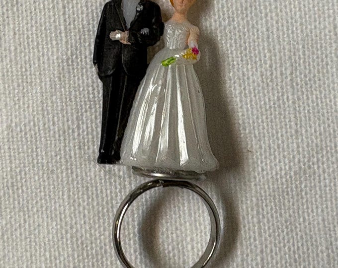 Handcrafted Vintage Wedding Couple Plastic Ring: 1950