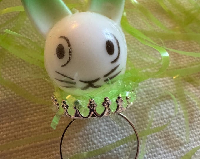 Handcrafted Vintage Rabbit Face Cupcake Topper Ring: Handmade Jewelry