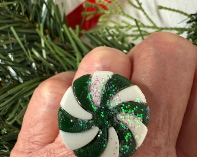 Handcrafted Small Green and White Peppermint Candy Ring: Made with new materials, foodie rings