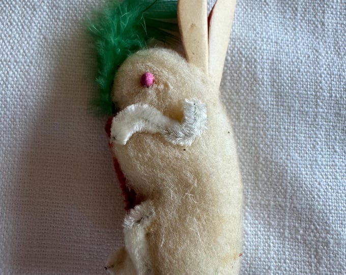 Vintage Cotton Rabbit holding his Carrot: Japan