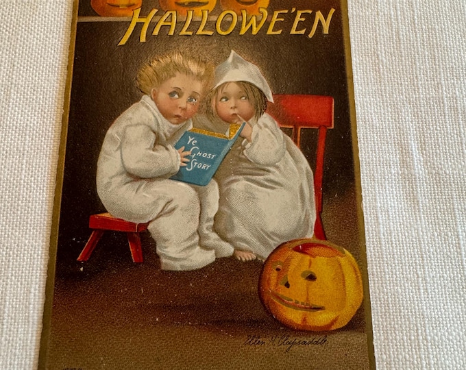 A Thrilling Halloween by Ellen Clapsaddle Postcard-Germany-Unused