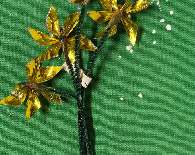 Four NOS Vintage Gold Poinsettia or Pinwheel Christmas Corsage Craft or Package Tie: Japan