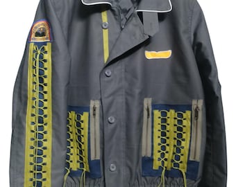 Chaqueta informal Nostromo, estilo vintage Brett, color gris alienígena.
