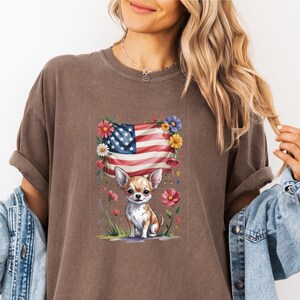 Chihuahua American Flag Shirt - Patriotic Dog T-Shirt with Flowers - Cute USA 4th of July Chihuahua Lover Gift Tee