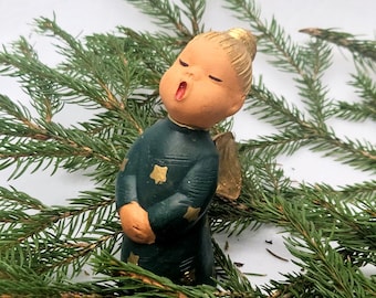 Vintage Jullar Christmas Angel Figurine – Singing Girl Holiday Decor