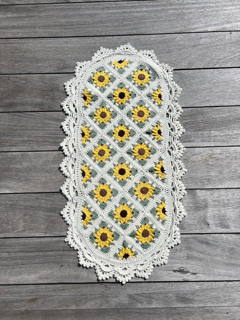 Sunflower Table Runner Crochet Pattern - PDF in English & Dutch - Etsy