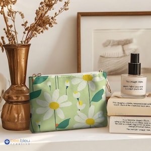Daisy Floral Zipper Bag Pouch for Travel Makeup Toiletries Feminine Hygiene Pencils Small Zipper Bag Mother&#39;s Day Friend Gift Carry All