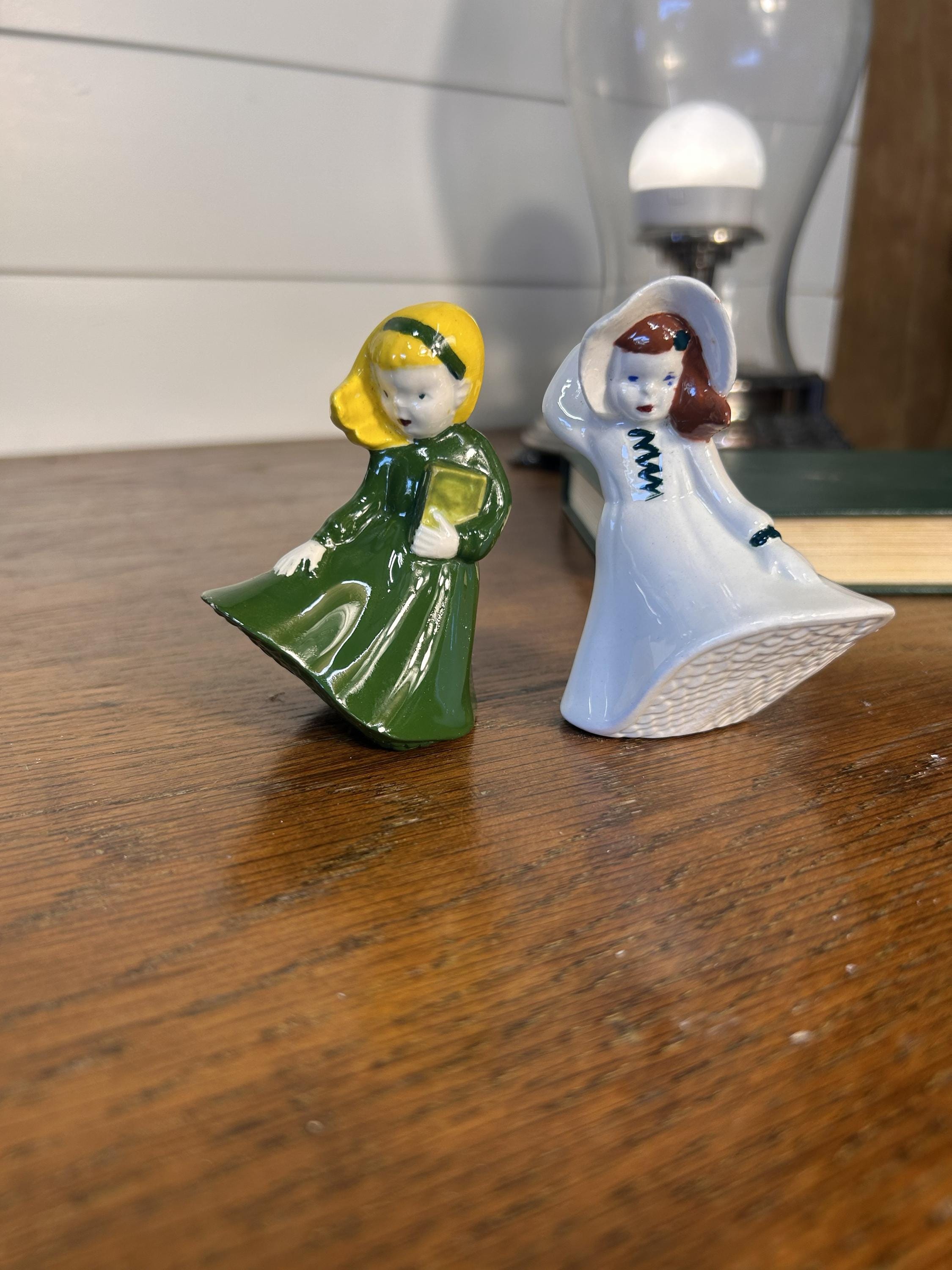 アンティーク ペア フィギュリン Pair of Vintage Porcelain Figurines - Etsy 日本