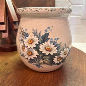 Marshall Pottery Vintage Crock with Hand Painted Daisy&#39;s, Kitchen Utensil Holder,