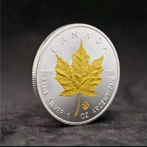 Canada Maple Leaf coin - 1 oz Silver plated Replica coin – Gold Maple Leaf & Queen Elizabeth II – Double-Incuse Design