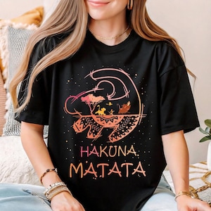 The Lion King Hakuna Matata T-shirt, Disney Simba Shirt, Animal Kingdom Shirt, The Lion King Shirt, WDW Family Trip Sweatshirt