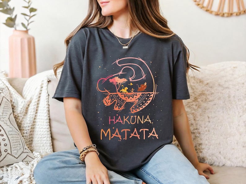 The Lion King Hakuna Matata T-shirt, Disney Simba Shirt, Animal Kingdom Shirt, The Lion King Shirt, WDW Family Trip Sweatshirt