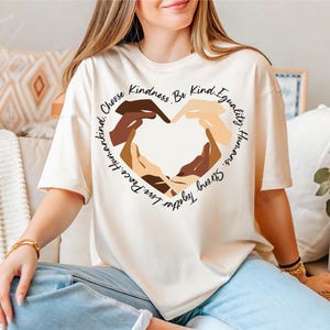 Wählen Sie Freundlichkeit T-Shirt, Anti-Rassismus-Shirt, Frieden-T-Shirt, Menschlichkeit-Shirt, Zusammen-T-Shirt, Gleichheits-Shirt, Liebe-T-Stück, Menschlichkeits-T-Shirt,