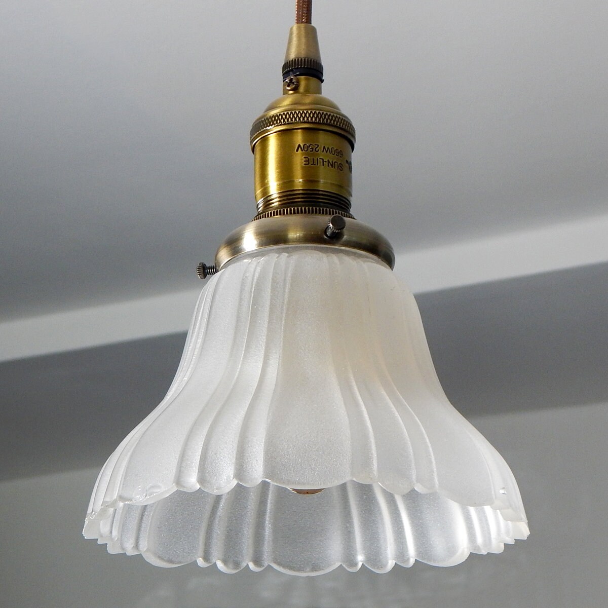 Accesorio de iluminación de techo colgante. Vintage Grabado | Etsy