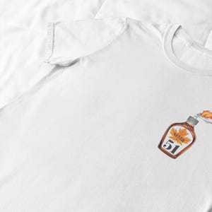 Never 51 Fire Flasche Grafik T-Shirt, Ahornsirup Molotov Cocktail, Ellbogen hoch, Vintage Humor T-Shirt, Freizeitkleidung, Geschenk für Freunde, T-Shirt