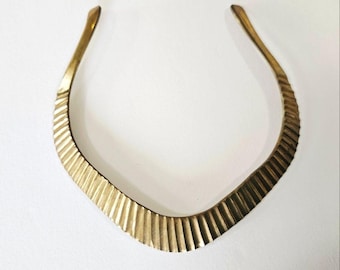 Vintage Brass Textured Rigid V-Shaped Egyptian Cleopatra Style Collar Necklace